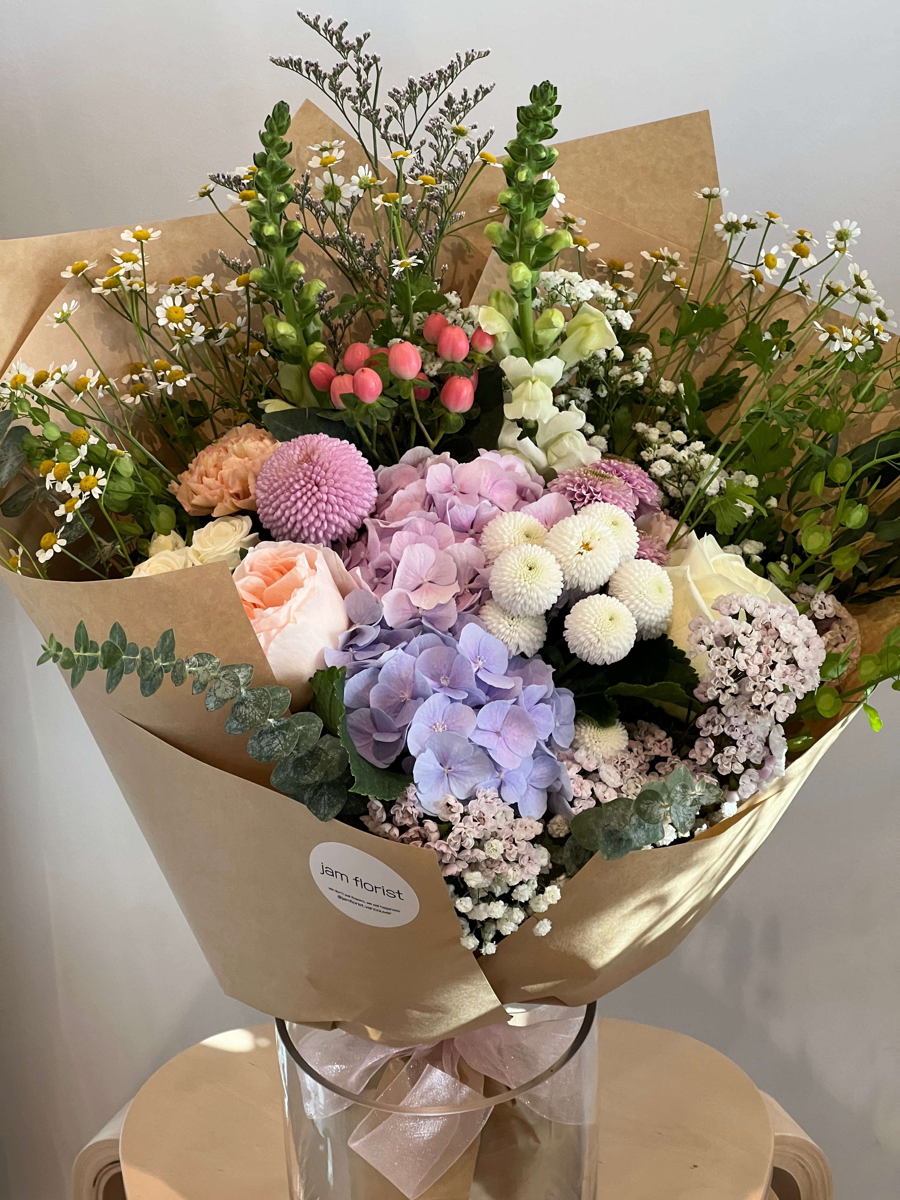 𝐯𝐞𝐫𝐲 𝐝𝐞𝐦𝐮𝐫𝐞, 𝐯𝐞𝐫𝐲 𝐦𝐢𝐧𝐝𝐟𝐮𝐥