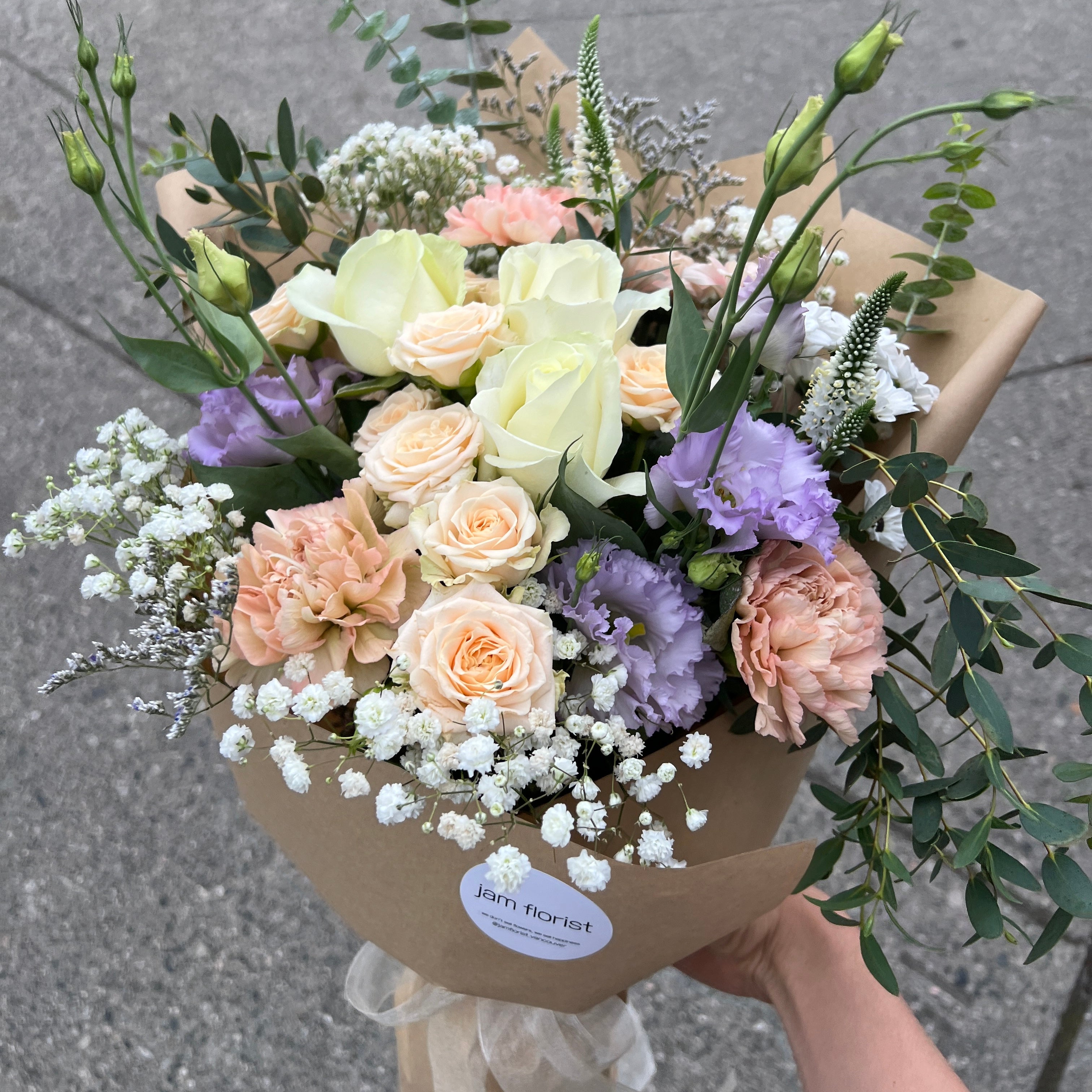 𝐯𝐞𝐫𝐲 𝐝𝐞𝐦𝐮𝐫𝐞, 𝐯𝐞𝐫𝐲 𝐦𝐢𝐧𝐝𝐟𝐮𝐥